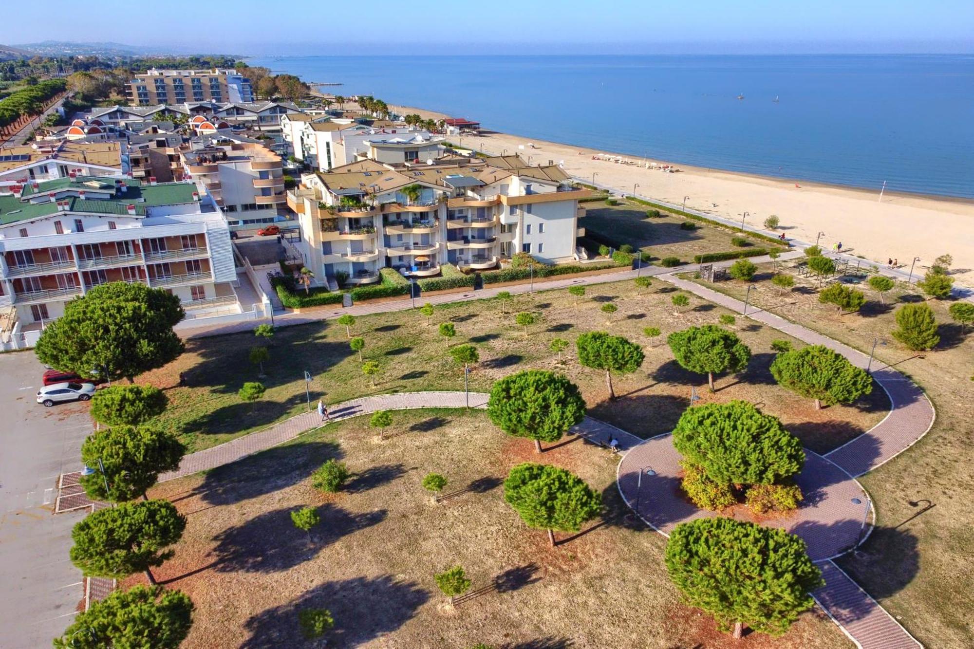 Mazzarosa Residence Roseto Degli Abruzzi Exteriér fotografie